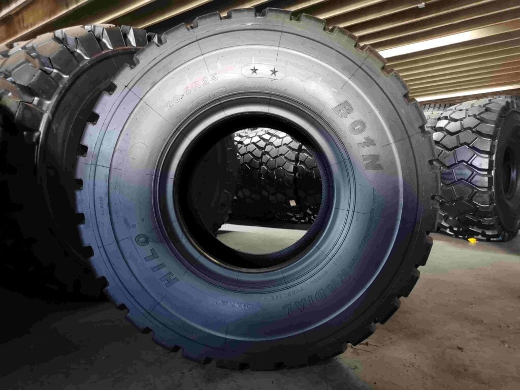 20.5R25 B01N <yoastmarkcolor: #ff0000;