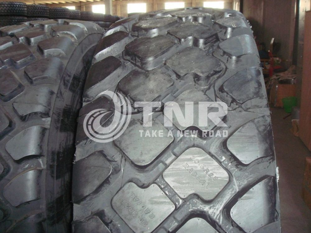 HILO B01N/B01NL 15.5R25,17.5R25 20.5R25 E-3/L-3