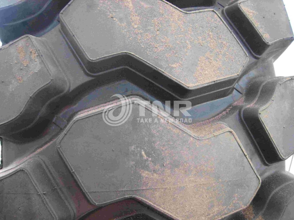 HILO B03S 14.00R24 14.00R25 E4