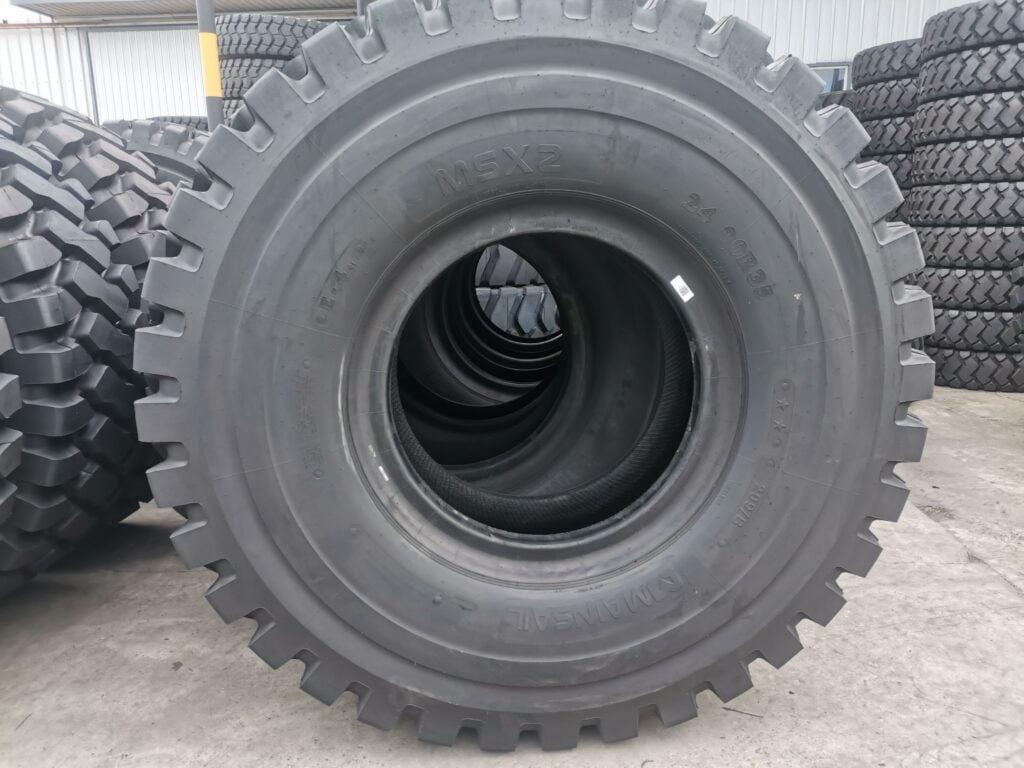 MSX2 12.00R24 18.00R33