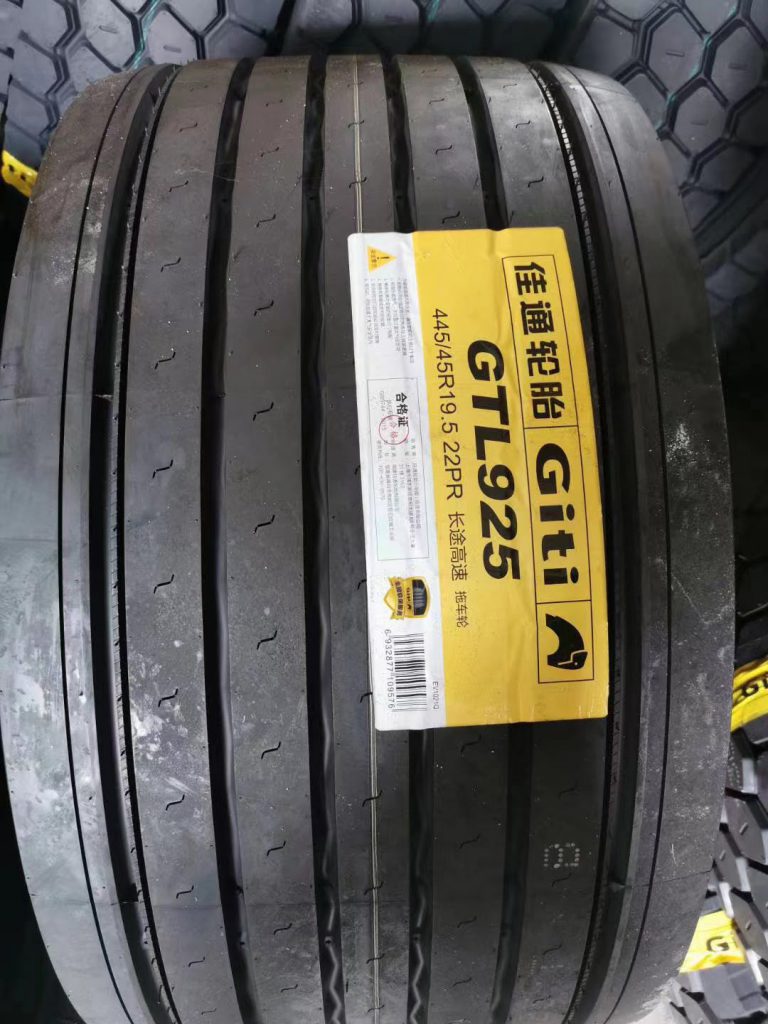 GITI GTL925 215/75R17.5 445/45R19.5
