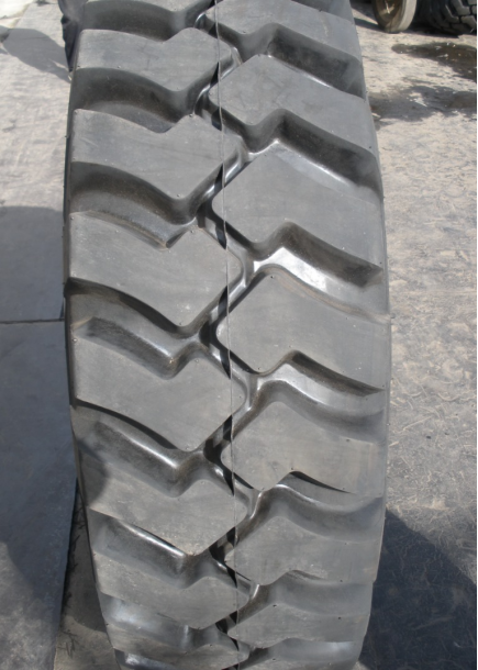 L-4 MineStar 17.5-25  TL