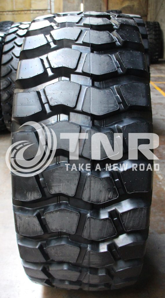 HILO B02N E-3/L-3 TIRE 29.5R25