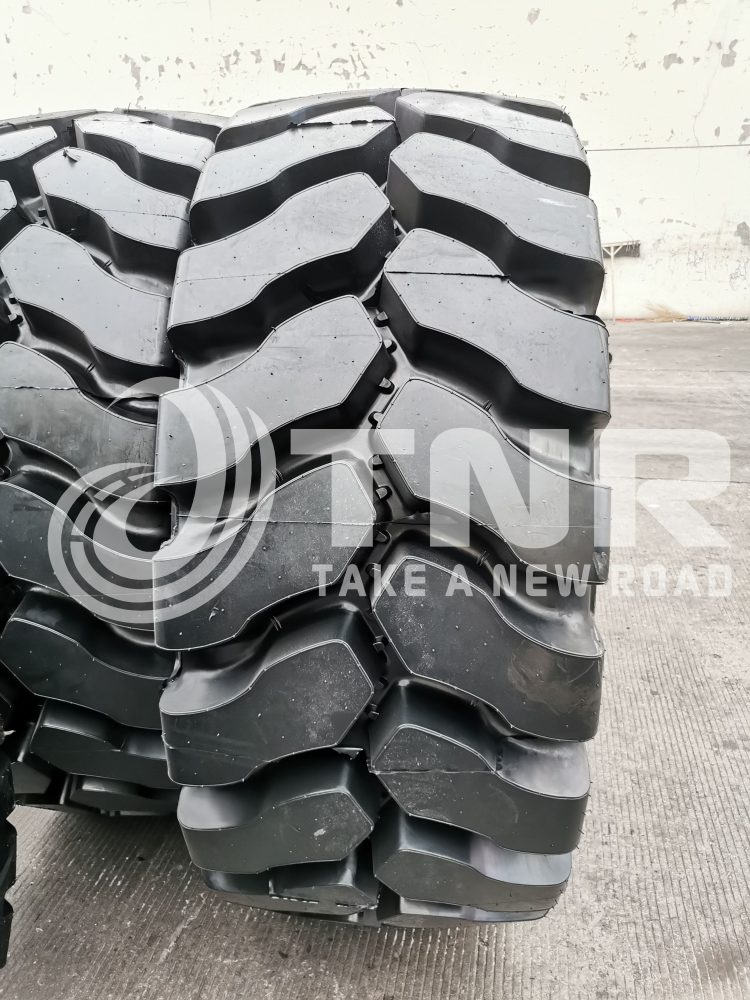 HILO LCHS 23.5R25 26.5R25 L4/E4