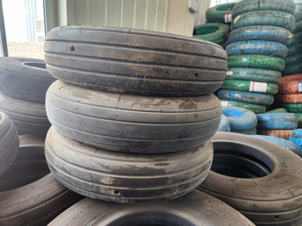 Fender & Bumper Tires