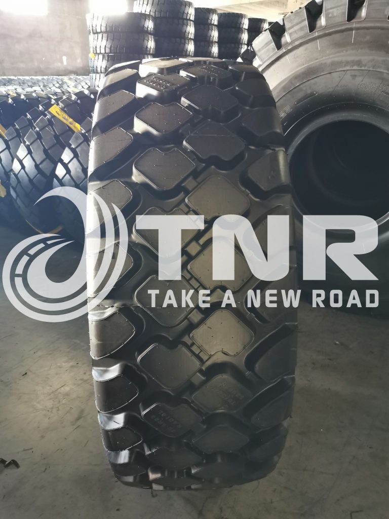 HILO B01N/B01NL 15.5R25,17.5R25 20.5R25 E-3/L-3