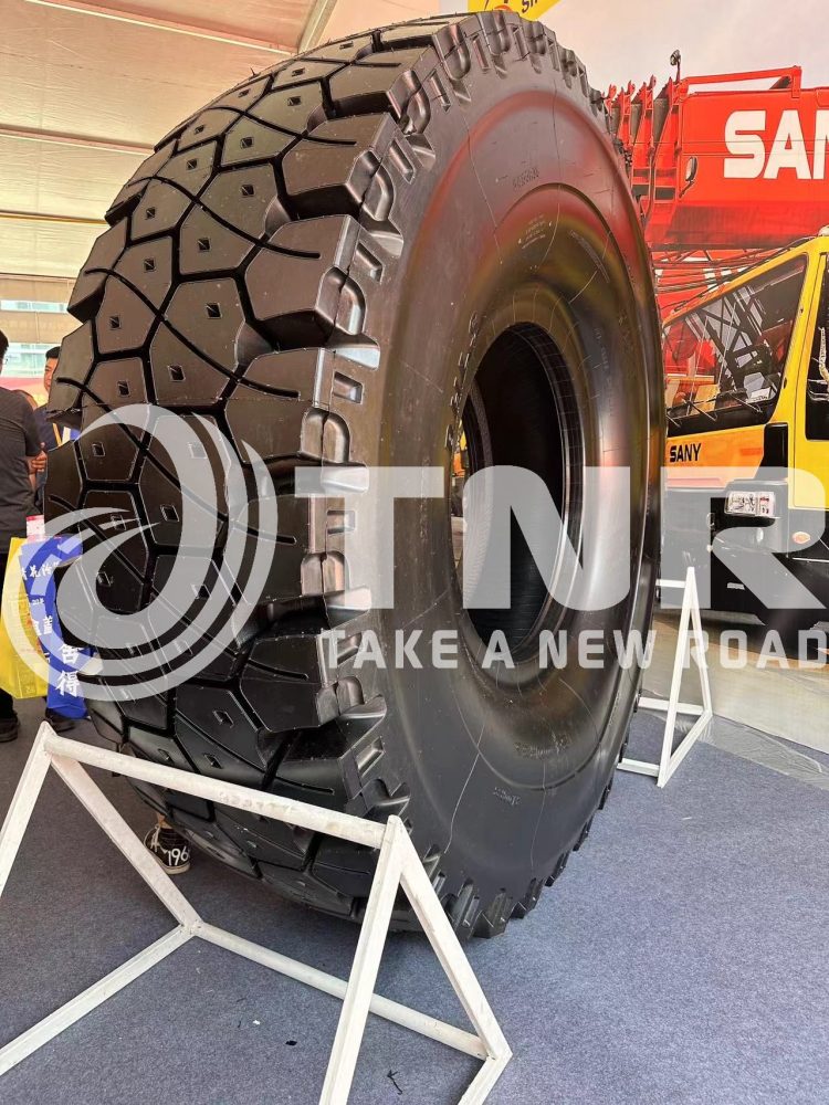 HILO BHLS 24.00R35 E4 TWO STAR RATING