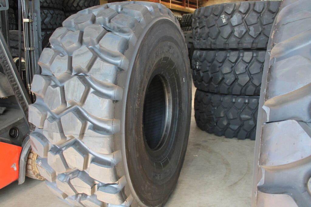 TRIANGLE TB598 ** E3/L3 23.5R25 775/65R29 875/65R29